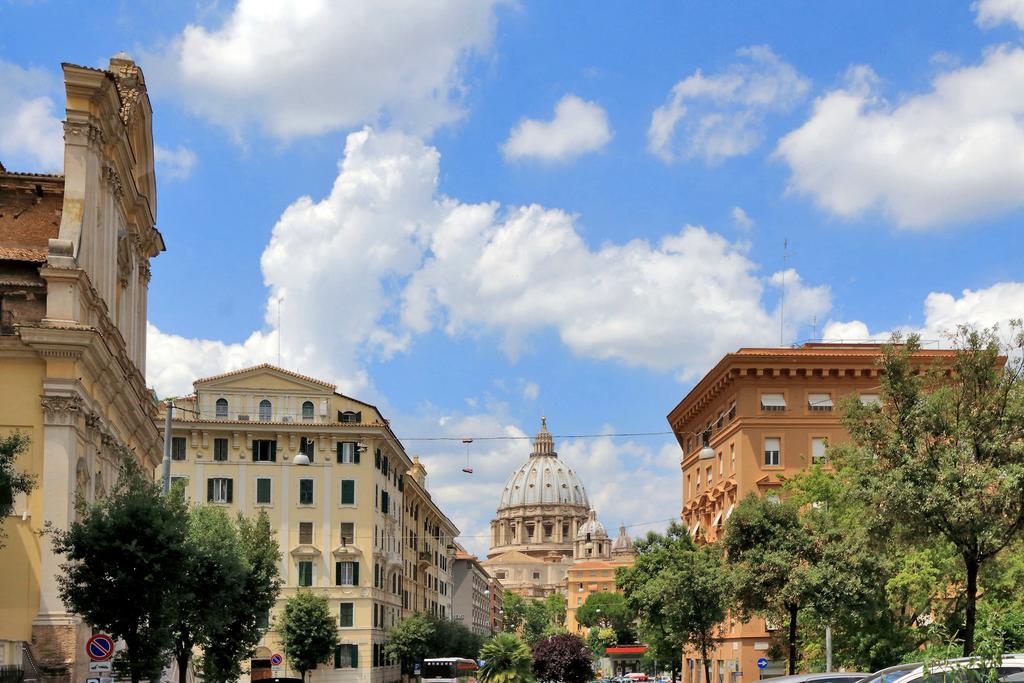 La Stazione Del Vaticano Rome Exterior photo
