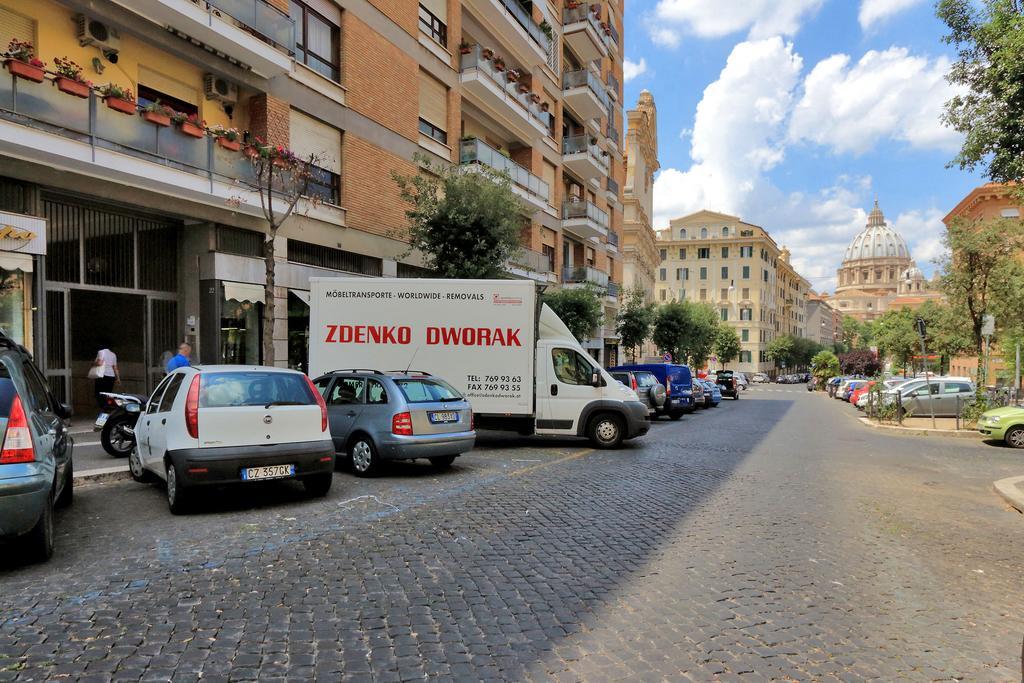 La Stazione Del Vaticano Rome Exterior photo