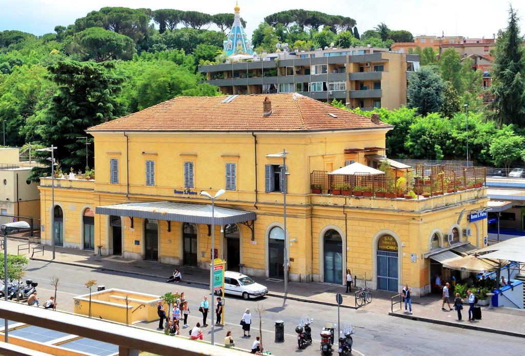 La Stazione Del Vaticano Rome Exterior photo
